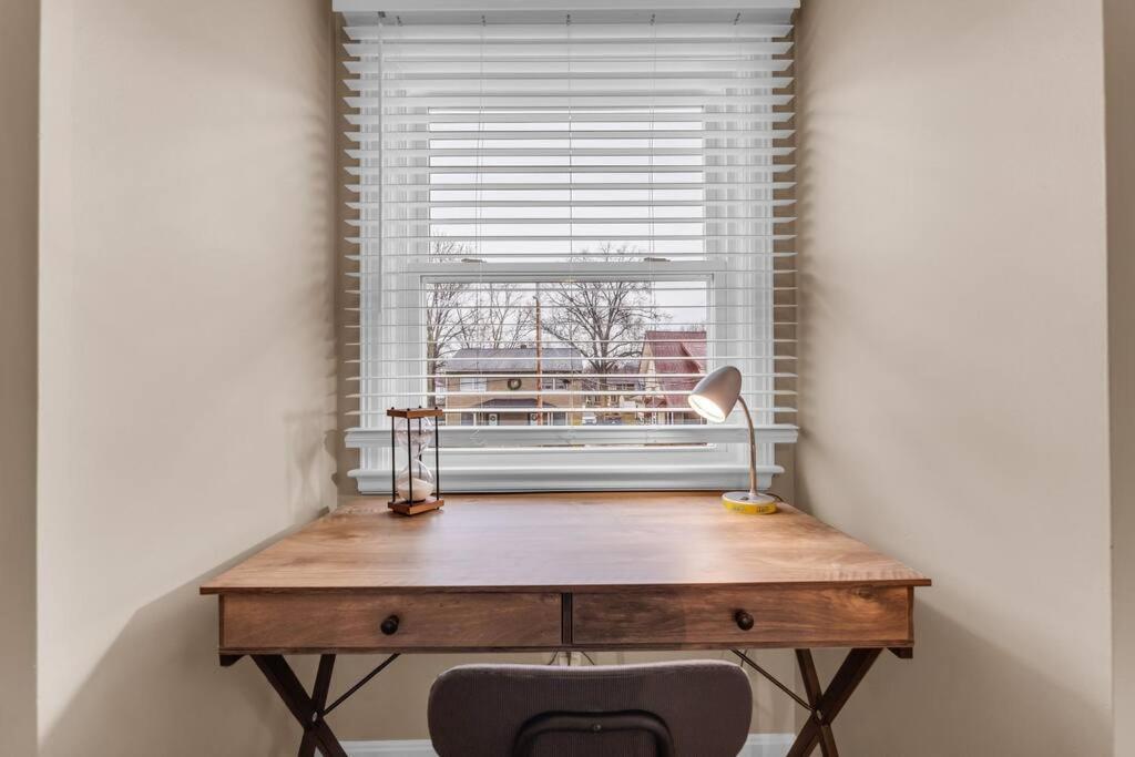 Central Falls Hideaway Cuyahoga Falls Buitenkant foto